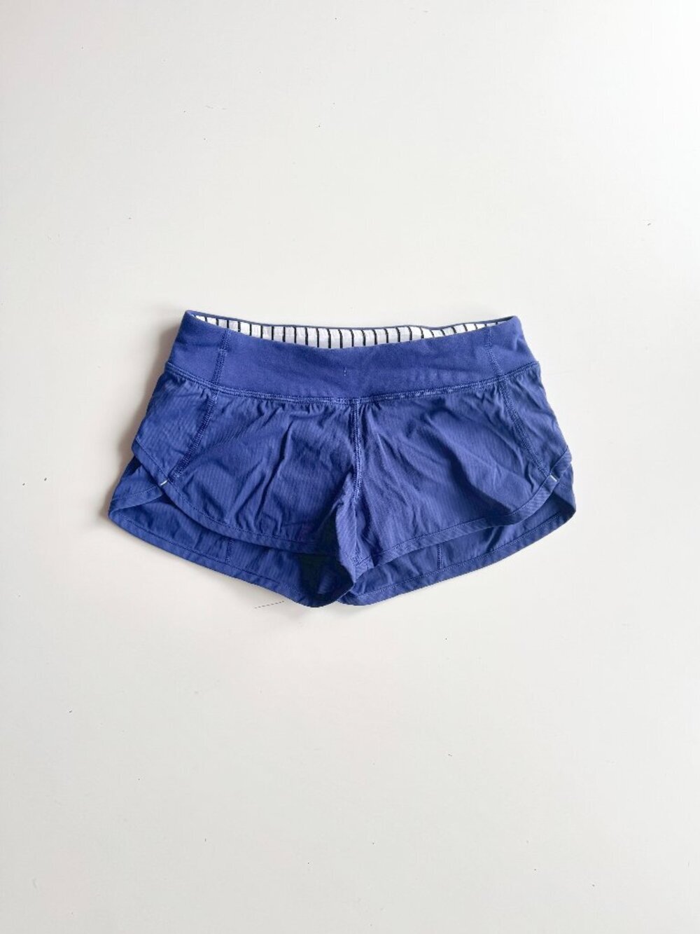 IVIVVA Speed Up Purple Cornflower Athletic Shorts, Size 8